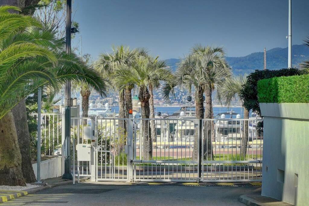 Le Palm - 100M Plage - Croisette - Verriere Cote D'Azur Cannes Exterior photo
