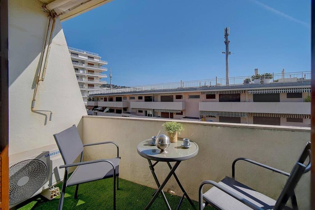 Le Palm - 100M Plage - Croisette - Verriere Cote D'Azur Cannes Exterior photo